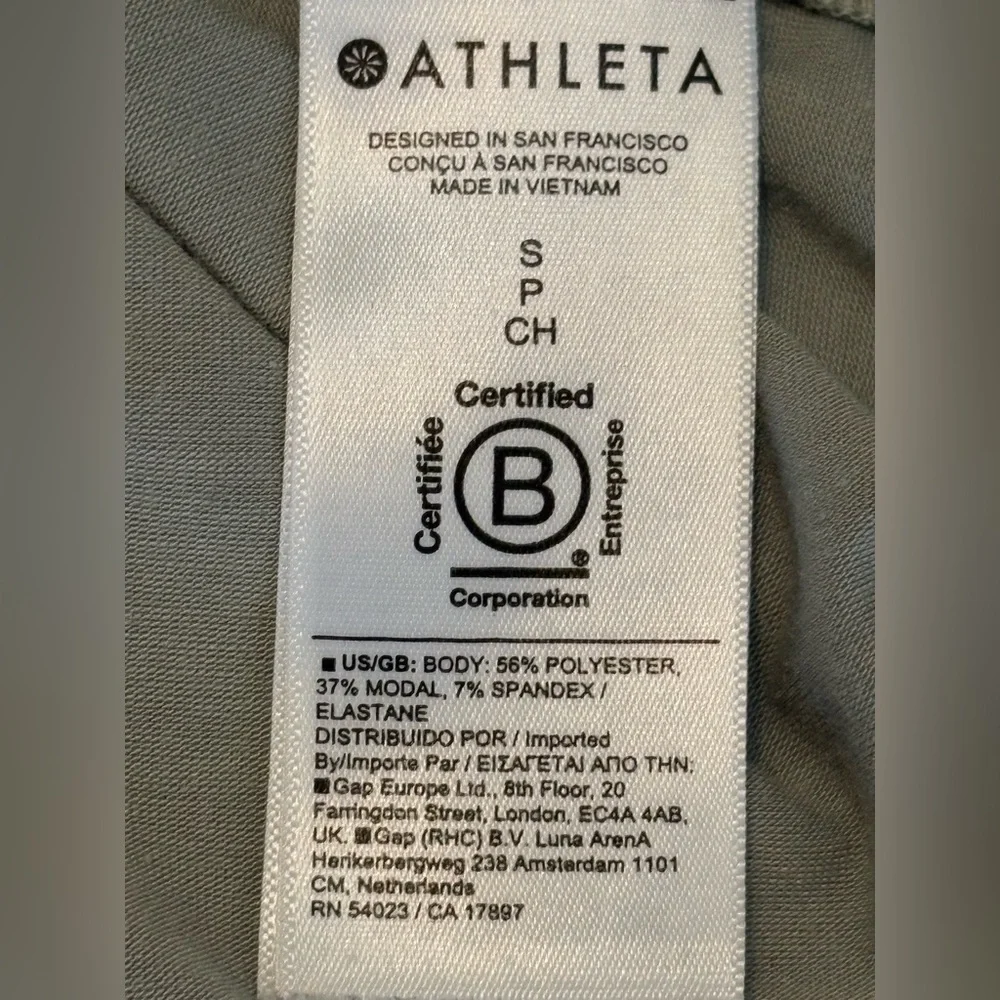 Athleta Tank Top size Small athletic wear comfortable fit